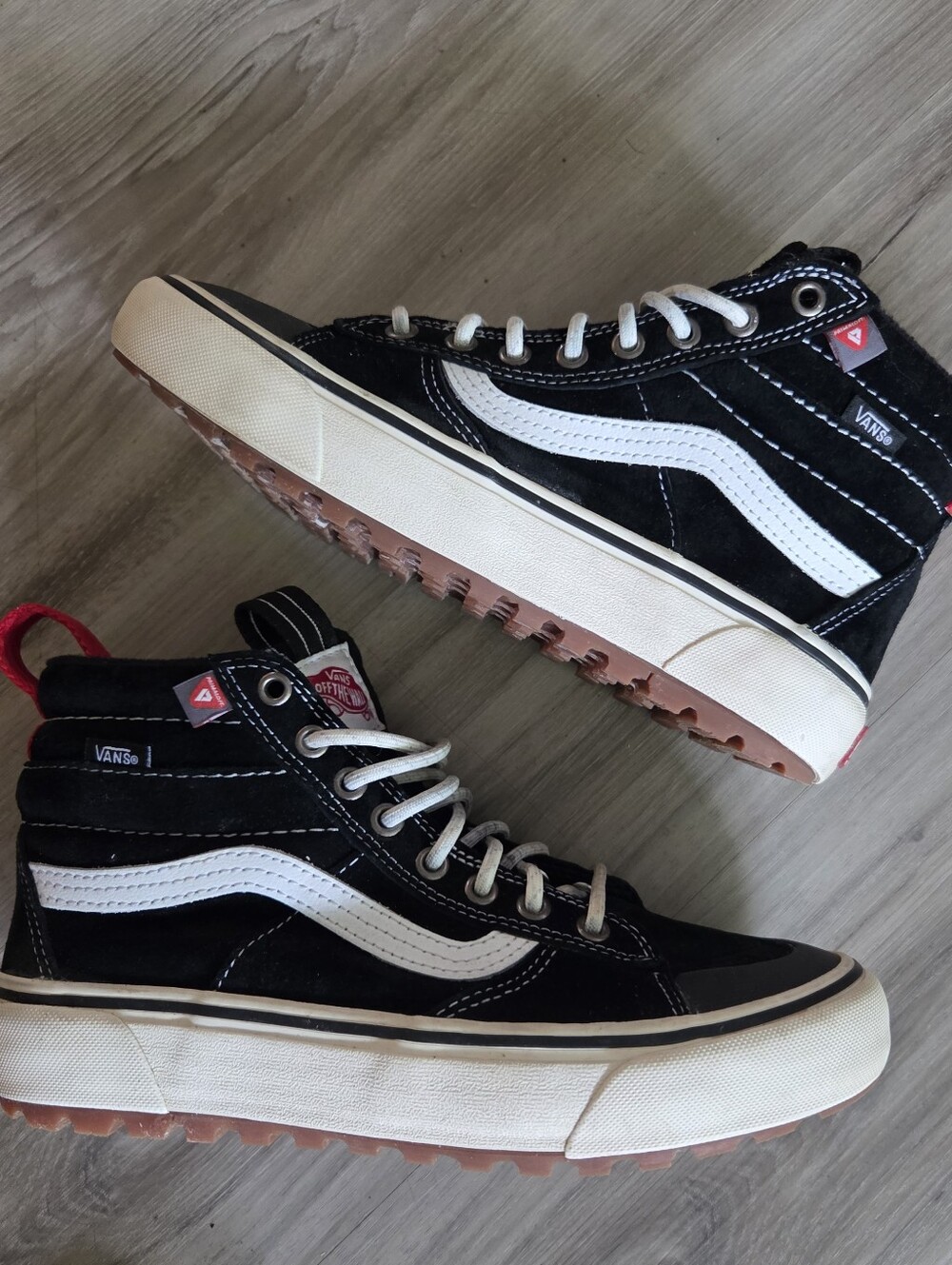 Vans Sk8-Hi MTE- Waterproof Shoes Rugged Sole Black Suede Womens Size 8 Mens 6.5